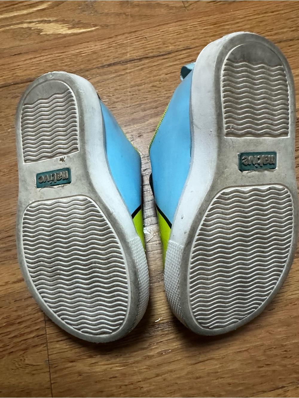 Native Kids Smiley Face Velcro Sneakers - Lime Green & Light Blue - Picture 3 of 8